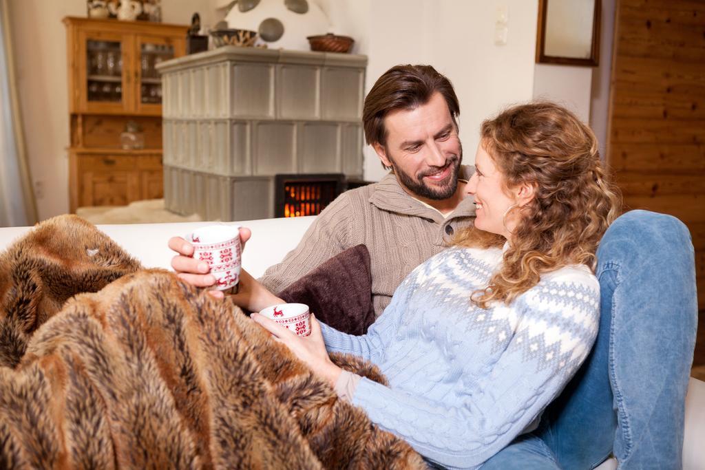 Forest Chalet, 15 Min To Salzburg Olt Town, And Most Beautiful Lakes, Secluded Location, 1,000 Sqm Garden, Mountainview, Panorama Sauna, Bath Whirlpool, Bbq&Bikes&Sunbeds For Free, Up To 10 P Golling an der Salzach Luaran gambar